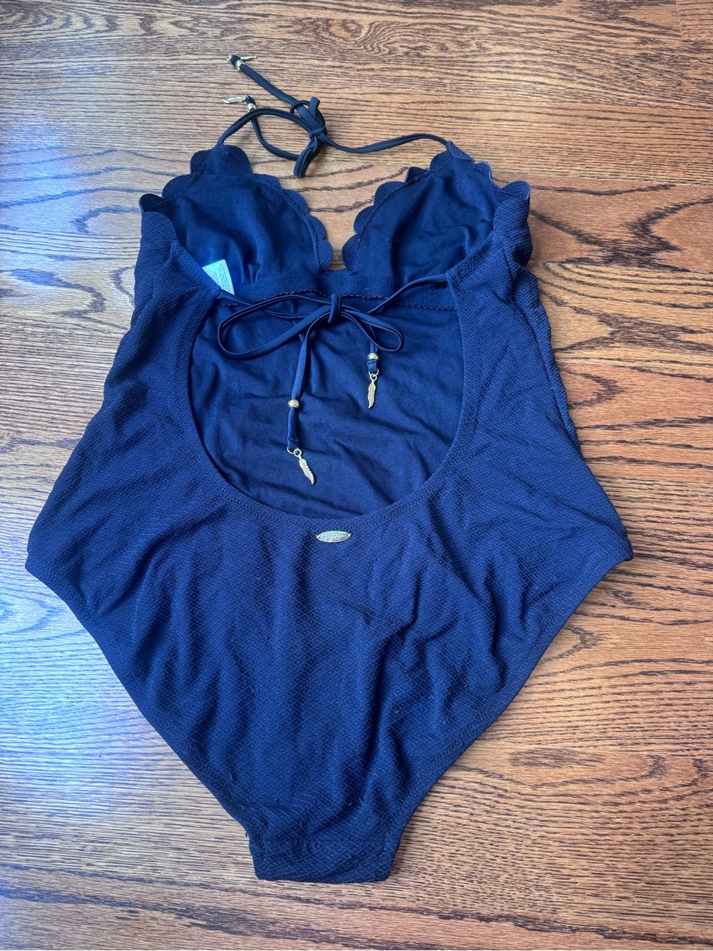 Jessica Simpson Flattering Under the Sea Scalloped Swimsuit gold & Navy Blue XL - Picture 4 of 6